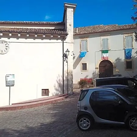 La Maison De Martine Bed & Breakfast 3*