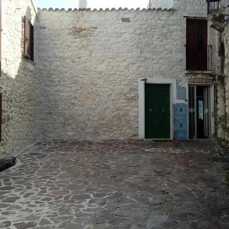 La Maison De Martine