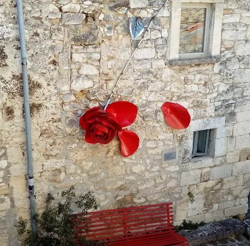 La Maison De Martine