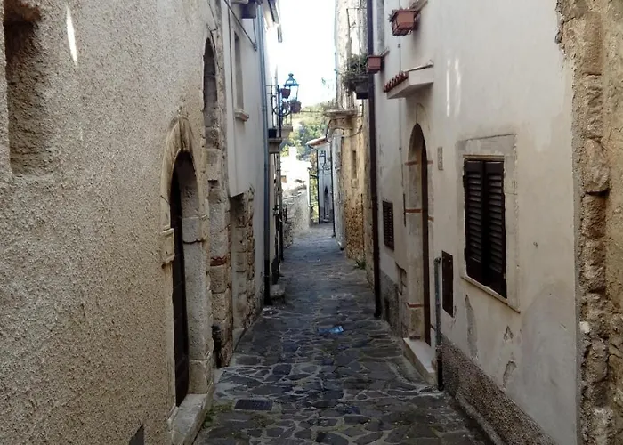 La Maison De Martine Couette-café Bolognano